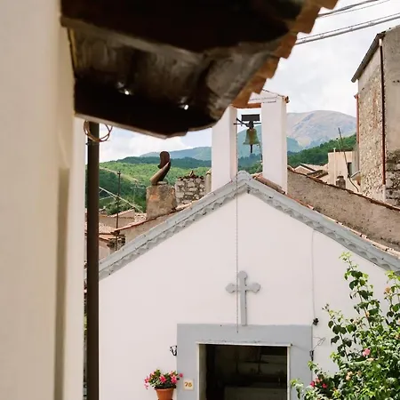 Leukòs Frühstückspension 3*